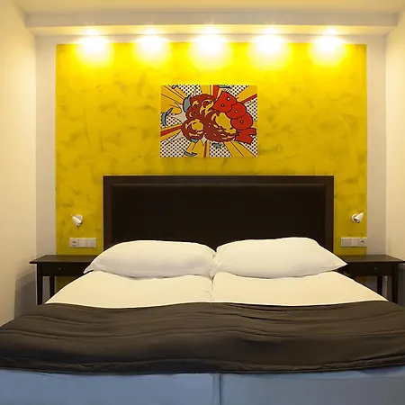 מלון Koruna 4*